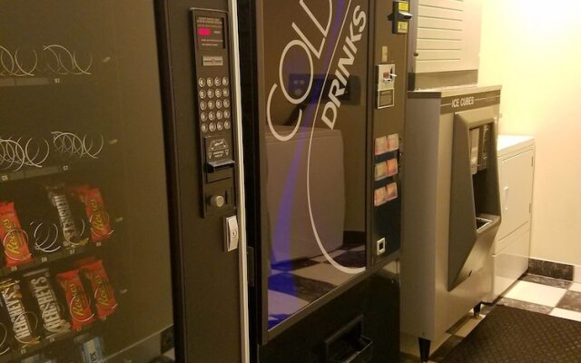 Super 8 Ohare Chicago Elk Grove Village