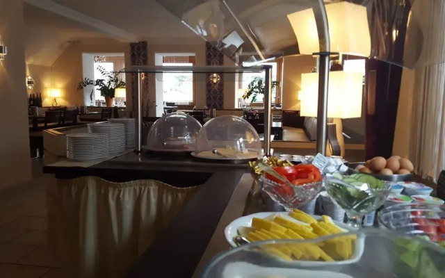 Hallbergerhof Hotel & Hostel