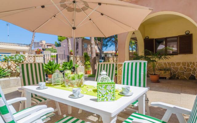CAN PEDRO ROS - Chalet with terrace in S'ILLOT. Free WiFi