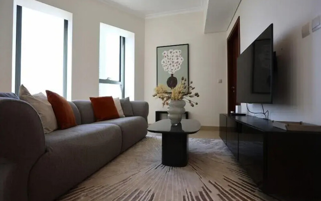 Elegant 1BR Oasis Burj Vista