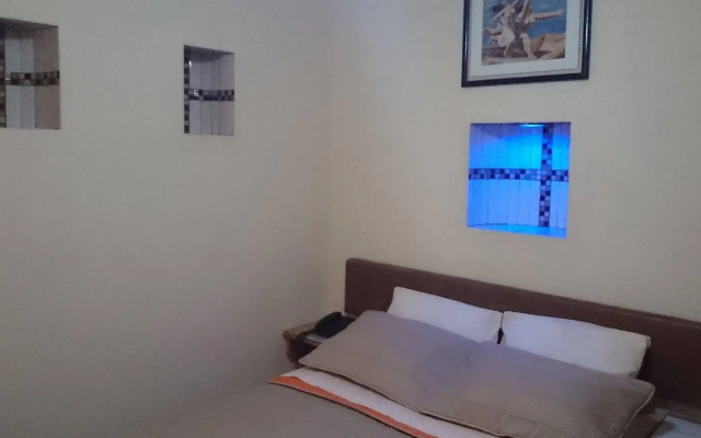 Hotel 1973