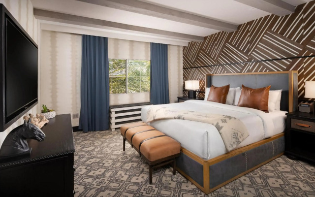 Silverton Casino Lodge - Newly Renovated