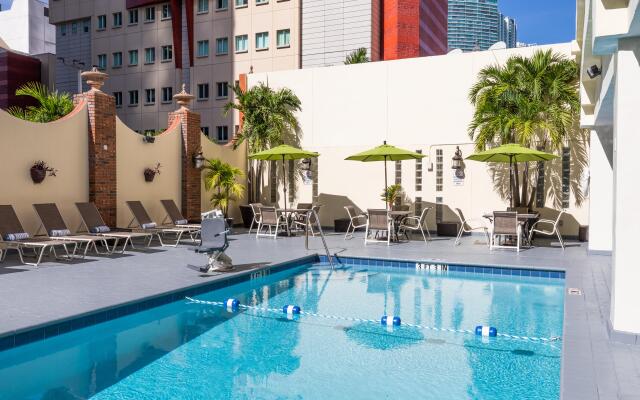 Holiday Inn Port of Miami - Downtown, an IHG Hotel