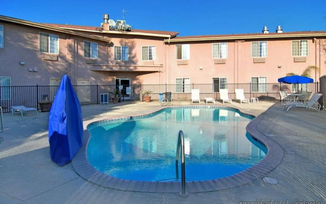 Quality Inn & Suites Fresno Northwest