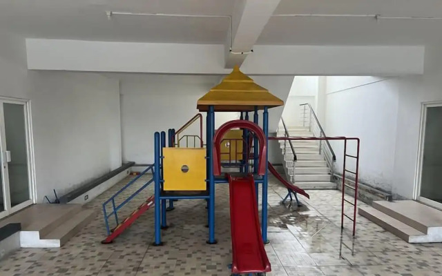 Warm And Tidy Studio At Bale Hinggil Apartment