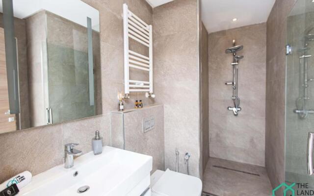 Green Residence Brand new and Cosy
