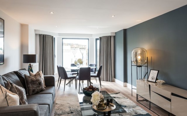 The Carlyle - Elegant Serviced Apartments