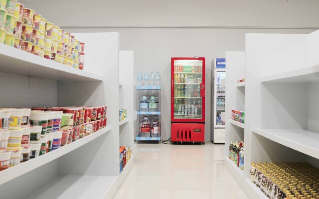 RedDoorz Premium @ Wireless Mandaue Cebu