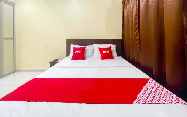 OYO 90369 Safari Hotel Lumut – Guest Rooms – Lumut