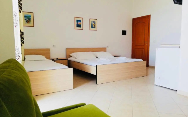Ilion Hotel