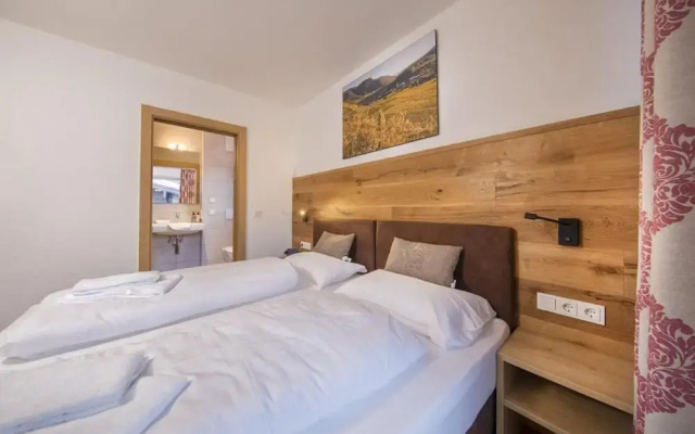 Chalet With Sauna Near Ski Bus