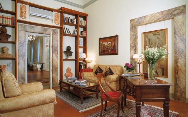 All Suites Palazzo Magnani Feroni