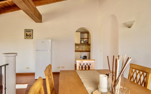 Graziose Ville con A.C e piscina comune