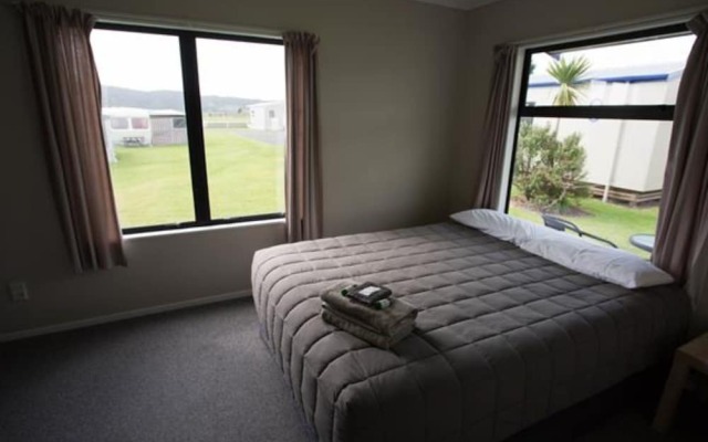 Raglan Holiday Park