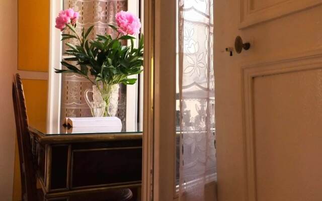 Cozy Yellow Nest - Pigalle Quarters & Sacré-cœur