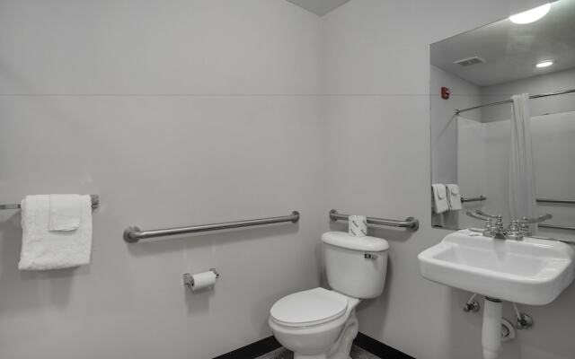 Savannah Suites - Arvada, Colorado