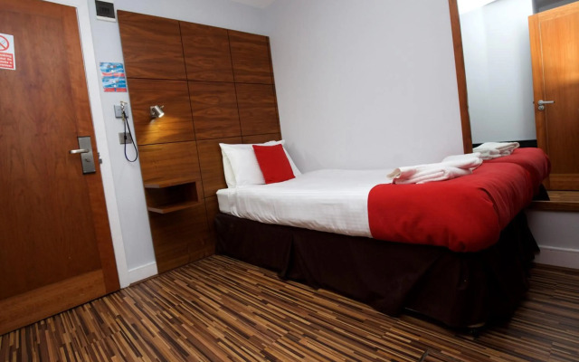 International Inn - Hostel