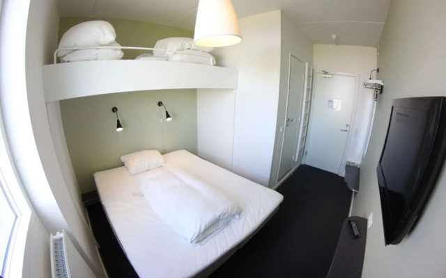 Motel X