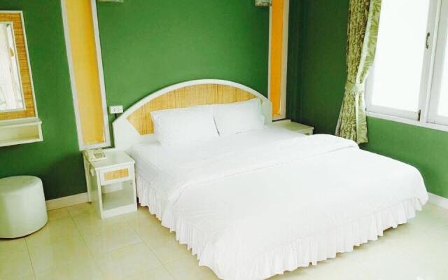 Baan Dara Resort