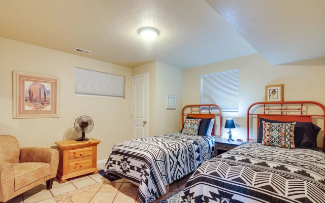 Pet-friendly Kanab Getaway w/ Patio & Grill!