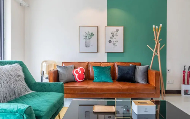 Locals Boutique Apartment Huafa Plaza 8