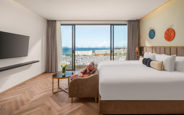 Wyndham Hoi An Royal Beachfront Resort & Villas