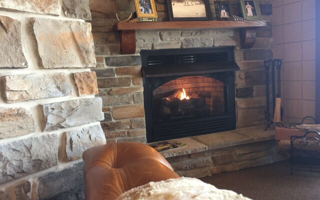 Pinemark Inn & Suites