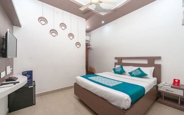 Oyo 5511 Mm Residency