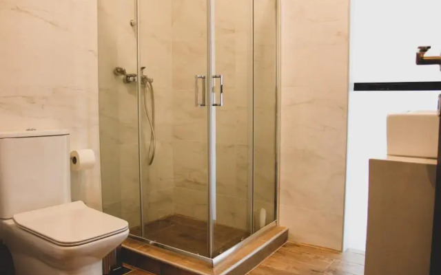 Sunlight - Volos City Center [Spacious Modern Apartments]