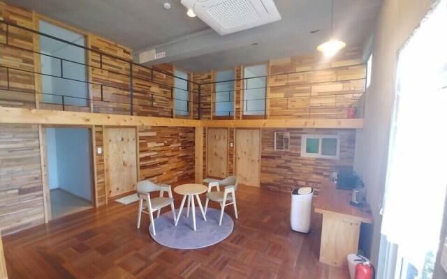 Jeju Eoeumbungyo 1963 Guesthouse