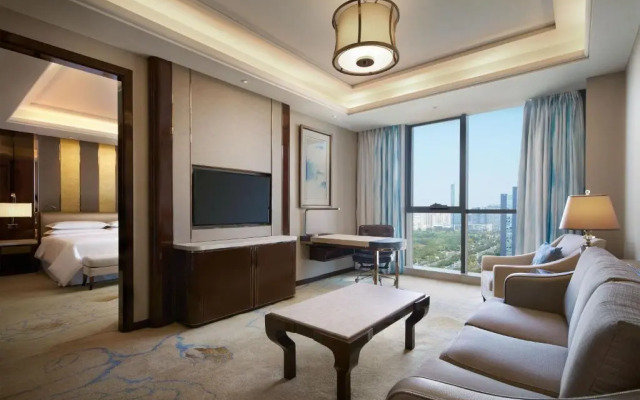 Sheraton Grand Zhengzhou Hotel