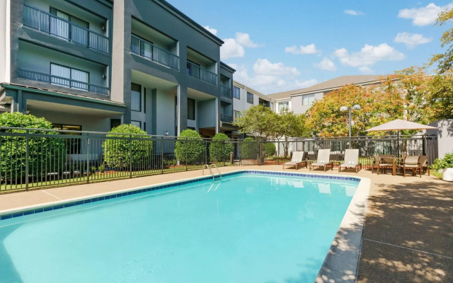 Courtyard By Marriott Dallas - Lewisville