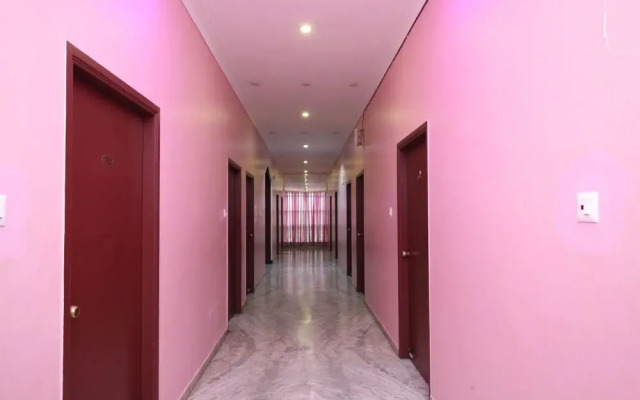 OYO 39960 Aira Park Hotel
