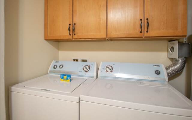 Sienna 1203 Penthouse