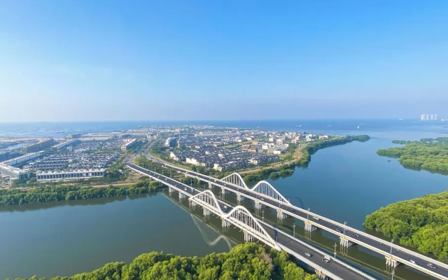 Warm And Cozy Studio Apartment At Gold Coast