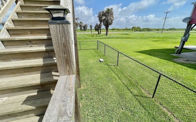 Mimosa Manor 3 Bedroom Home by Redawning