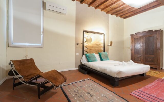Short-let Florence Charming Suite