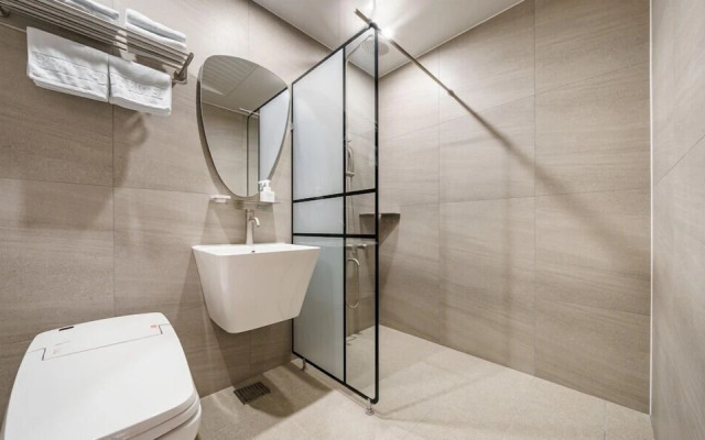 Gwangju Brown Dot Cheomdan