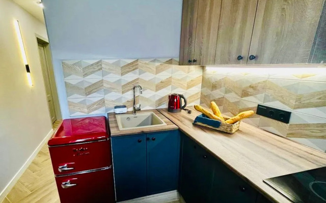 Like Home у Канта