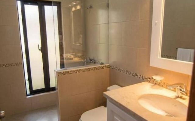 Two Bedroom Just Build Quiet and Private