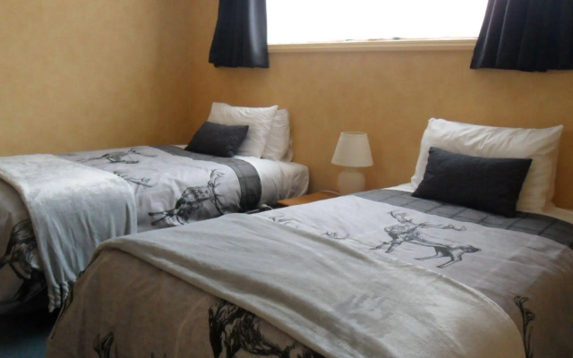 Red Tussock Motel