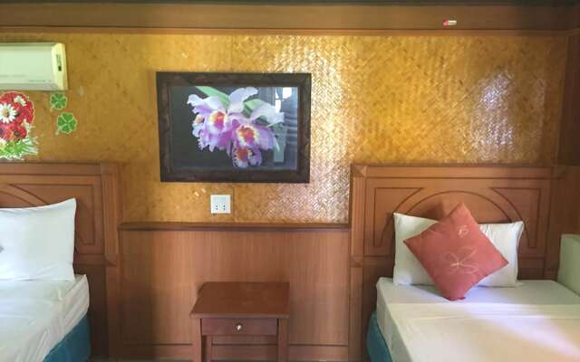 Chaloklum Bay Resort