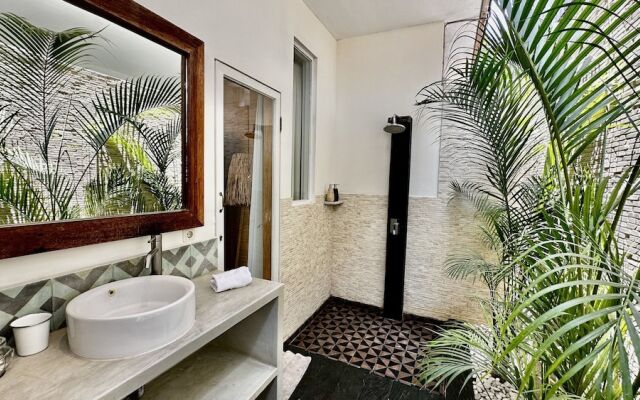 Splendid Villa Shakti Canggu Boho Chic 3bd & Pool