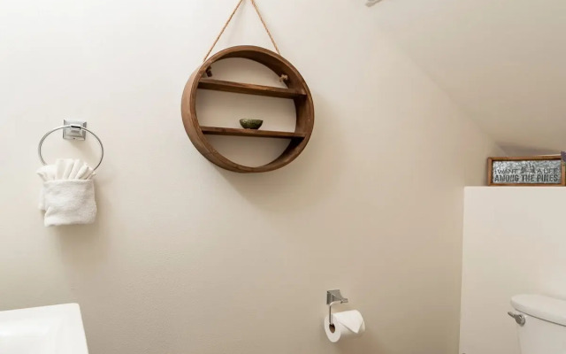 Rooftop Deck Walk to River Downtown Fire pit