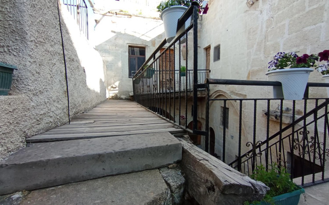 Sandik Cave Hotel