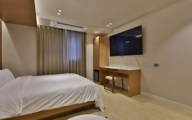 Gridt Hotel