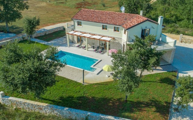 Newly Built Villa in a Secluded Location With a Pool for 8-10 People