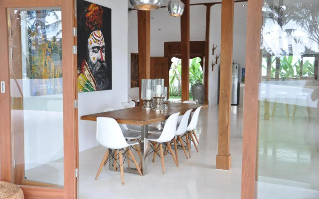 Love Is Simple Bali