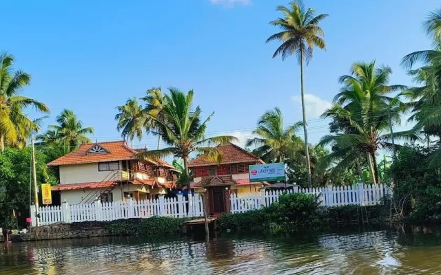 Lake Tree Homes and Resorts