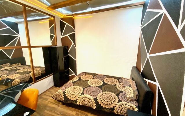 RMS Hostal - Condesa